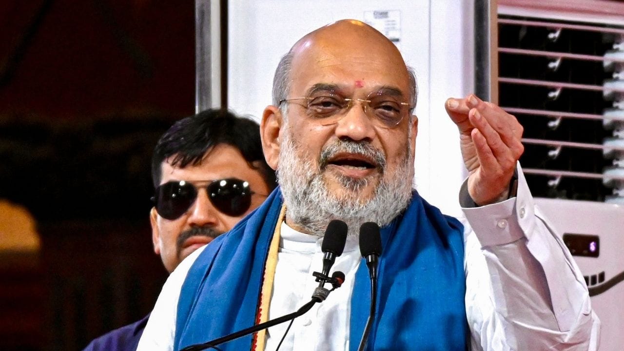 Breaking News: અમદાવાદમાં લોકદરબાર પહેલા અમિત શાહનું મતવિસ્તારમાં ભવ્ય સ્વાગત, જુઓ Video Breaking News: અમદાવાદમાં લોકદરબાર પહેલા અમિત શાહનું મતવિસ્તારમાં ભવ્ય સ્વાગત, જુઓ Video