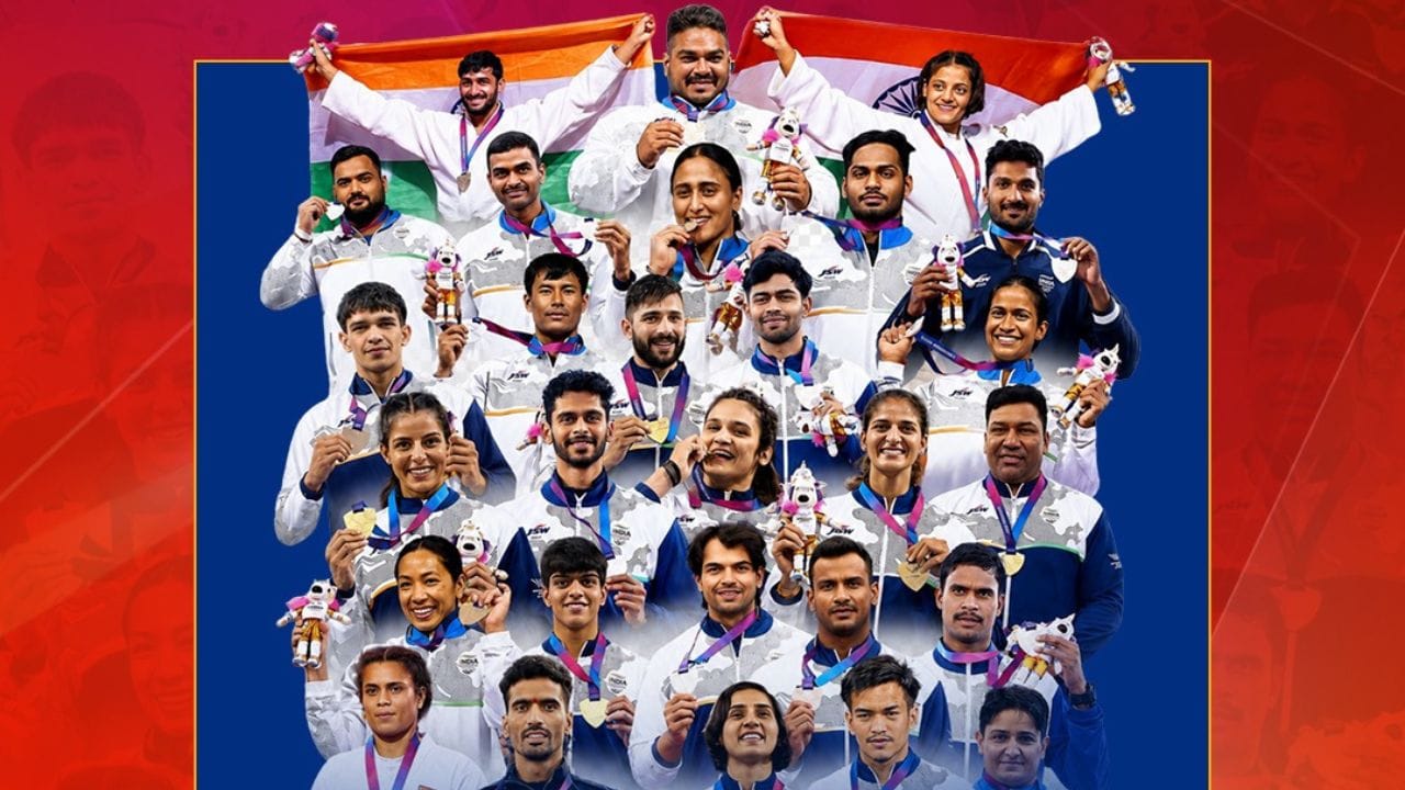 ગ્લાસગોમાં યોજાયેલી કોમનવેલ્થ ગેમ્સ 2026માં ભારતે શાનદાર પ્રદર્શન કરીને કુલ 39 મેડલ જીત્યા. ભારતના ખાતામાં 13 ગોલ્ડ, 17 સિલ્વર અને 9 બ્રોન્ઝ મેડલ આવ્યા અને દેશે મેડલ ટેબલમાં ચોથું સ્થાન મેળવ્યું.
