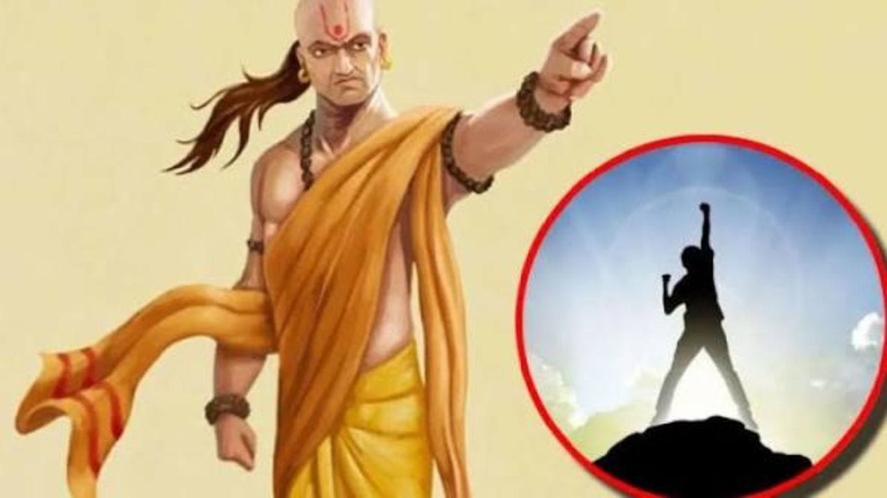 જોકે, આજના સમયમાં એનો અર્થ એવો નથી કે કોઈ મુશ્કેલીને ચૂપચાપ સહન કરવી. કોઈ ભરોસાપાત્ર વ્યક્તિ, પરિવાર કે જરૂર પડે નિષ્ણાત (એક્સપર્ટ) ની મદદ લેવી જરૂરી છે. ખરી શીખ એ જ છે કે દરેક વાત દરેક વ્યક્તિને કહેવી સમજદારી નથી. આખરે એવી કઈ 5 ખાનગી વાતો છે, જે વિચારી-સમજીને જ શેર કરવી જોઈએ? ચાલો જાણીએ: