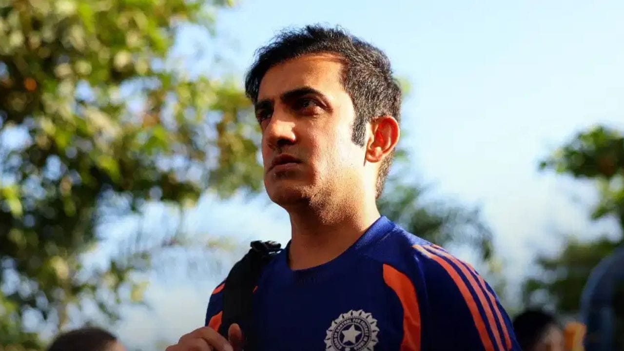 ભારત અને શ્રીલંકા વચ્ચે ટેસ્ટ શ્રેણી શરૂ થવા જઈ રહી છે. આ શ્રેણી પહેલા ટીમ ઈન્ડિયાના હેડ કોચ ગૌતમ ગંભીરે ખેલાડીઓને ખાસ સંદેશ આપ્યો છે, જેમાં તેણે ખેલાડીઓને જીત માટે પ્રેરણા આપી છે.