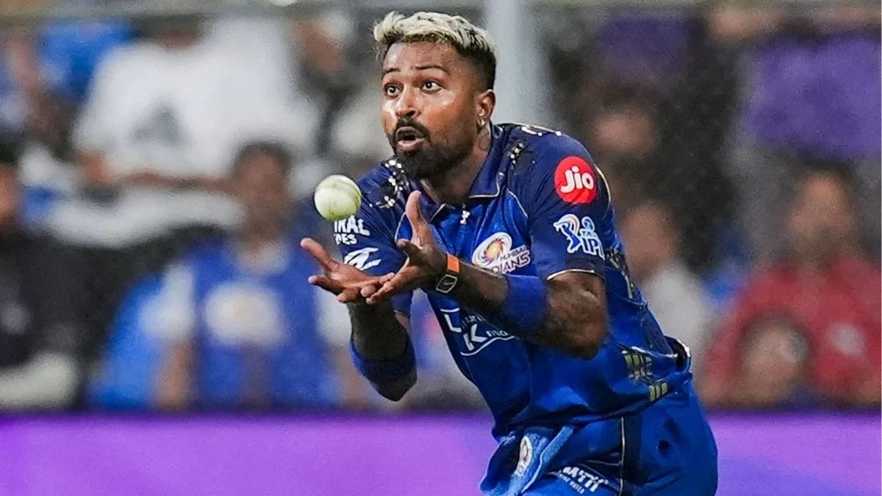 હાર્દિક પંડ્યાએ 162 IPL મેચોમાં 27 થી વધુની સરેરાશથી 2955 રન બનાવ્યા છે. તેના નામે 82 વિકેટ પણ છે. તેણે કેપ્ટન તરીકે ગુજરાત ટાઇટન્સને IPL ચેમ્પિયન બનાવ્યું હતું. (PC:PTI)