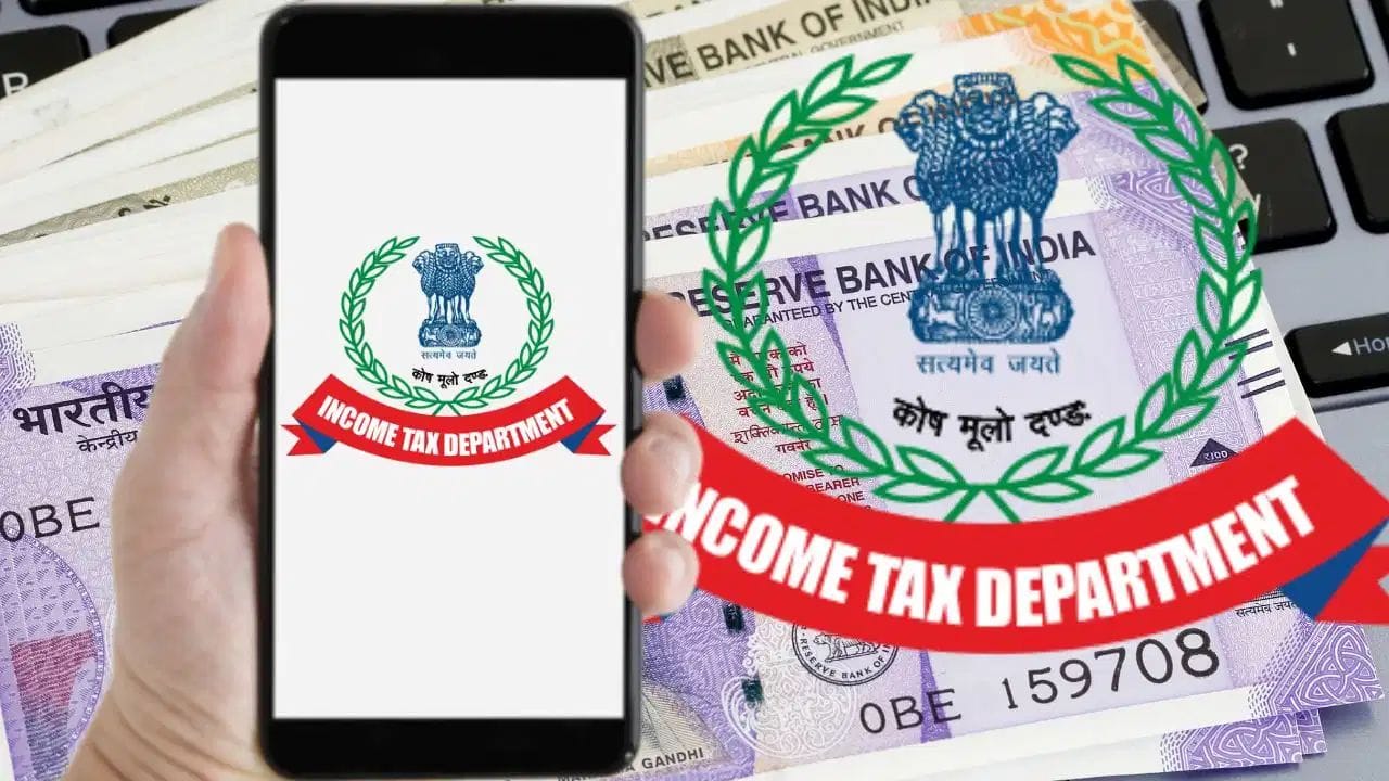 સમયસર ઇન્કમ ટેક્સ રિટર્ન (ITR) ફાઇલ કરવું એ ટેક્સના નિયમોનું પાલન કરવા તરફનું એક મહત્વપૂર્ણ પગલું છે. જો તમે 31 જુલાઇની સમયમર્યાદા પૂરી થાય તે પહેલાં તમારું ITR જમા કરી દીધું છે, તો તે રાહતની વાત છે. એવામાં માત્ર સમયસર રિટર્ન ફાઇલ કરી દેવાથી એ પૂરી રીતે નક્કી નથી થતું કે, તમને ઇન્કમ ટેક્સ વિભાગ તરફથી કોઈ નોટિસ નહીં મળે.