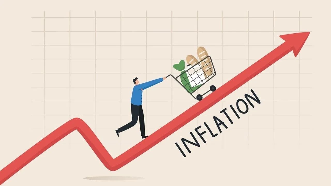 Data Pandas ના 2026 ના આંકડામાં ભારત 4.0% ના મોંઘવારી દર (Inflation Rate) સાથે 66મા સ્થાને છે. આ ટોપ-10 દેશની સરખામણીમાં ઘણું ઓછું છે. જાપાનનો દર 2.1%, યુનાઇટેડ સ્ટેટ્સનો 2.4% અને સ્વિટ્ઝર્લેન્ડનો 0.6% નોંધાયો છે. આ સરખામણી પરથી એ પણ સમજાય છે કે, મોંઘવારીનું દબાણ દરેક દેશમાં એકસરખું નથી. ઘણા વિકસિત અર્થતંત્રોમાં ભાવવધારાની સ્પીડ પ્રમાણમાં નિયંત્રિત છે, જ્યારે કેટલાક દેશોમાં મોંઘવારી ખૂબ વધારે છે.