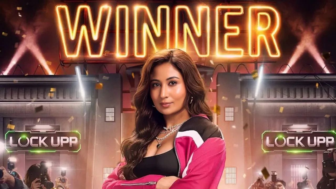 Lock Upp 2 Winner : : લોકપ્રિય રિયાલિટી શો 'લોક અપ 2' ની પુરો થઈ ગયો છે. અઠવાડિયાના કઠિન કાર્યો, વ્યૂહાત્મક ગેમપ્લે, મિત્રતા, વિવાદો અને ભાવનાત્મક ક્ષણો પછી, સોશિયલ મીડિયા ઈન્ફ્યુએન્સર અને પોડકાસ્ટર શ્રેયા કાલરાએ આ સીઝન જીતી ગઈ છે. તેના શાનદાર ગેમપ્લે અને સતત મજબૂત પ્રદર્શનને કારણે, શ્રેયાએ ₹1 કરોડની ઇનામી રકમ સાથે ટ્રોફી જીતી ચૂકી છે. 1 કરોડ જીતવા છતા શ્રેયાના હાથમાં પુરા 1 કરોડ નહીં આવે, તો જાણો કેમ?