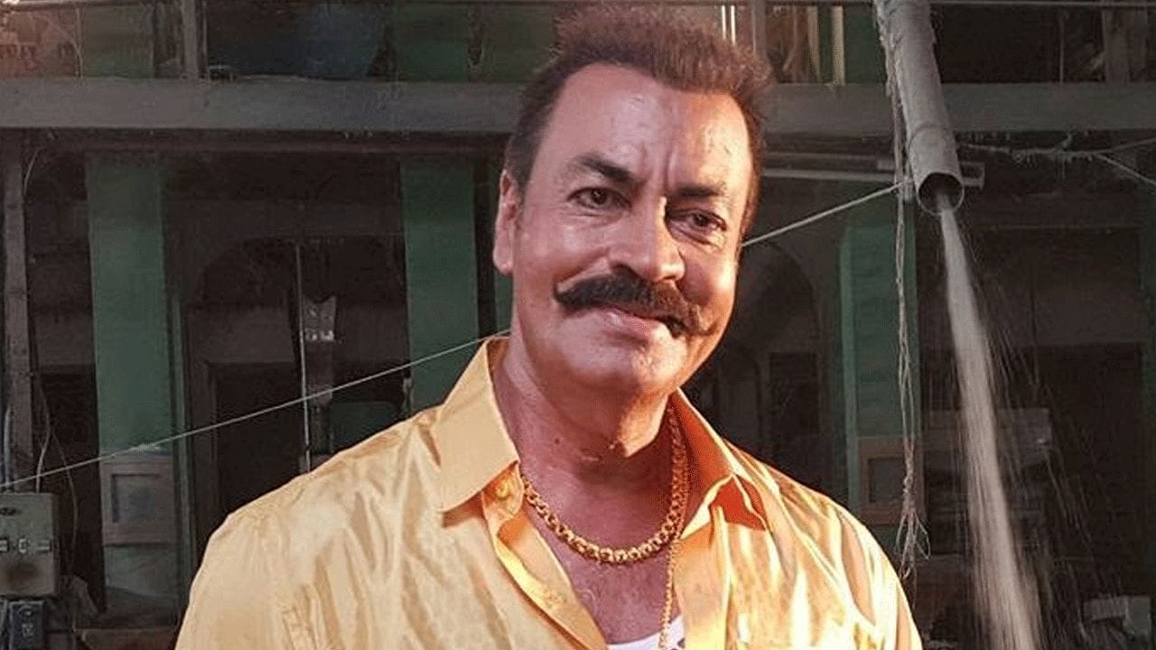 પ્રદીપ રાવતે "અગ્નિપથ," "બાગી," "કોયલા," "મેજર સાહબ," અને "સરફરોશ" જેવી મોટી ફિલ્મોમાં કામ કર્યું છે.