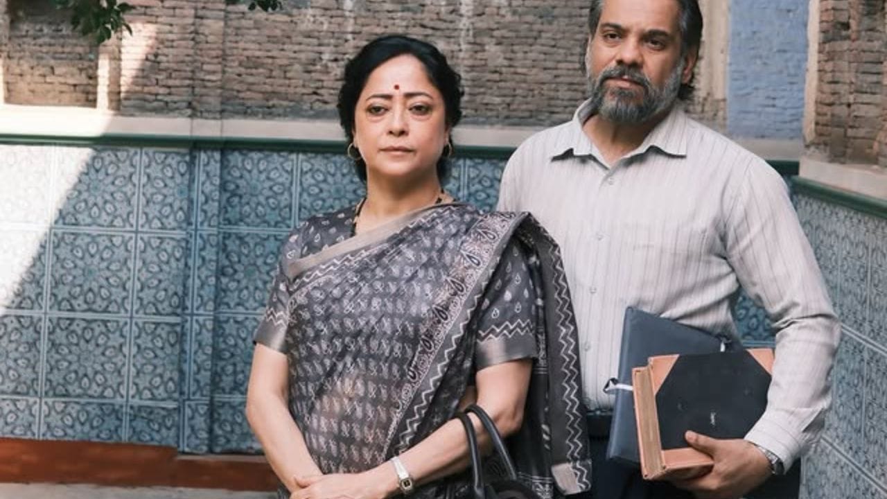 તેના પહેલા લગ્ન થિયેટર કલાકાર અતુલ કુમાર સાથે થયા હતા, થોડા સમય બાદ બંને અલગ થયા હતા. બાદમાં તેમણે દાવો કર્યો કે તે લાંબા સમય સુધી રિલેશનશીપમાં હતી.