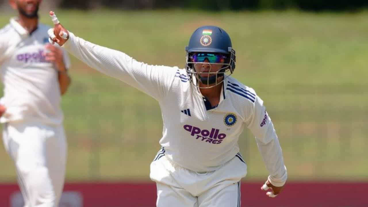 IND vs SL: સરફરાઝ ખાને શ્રીલંકાના કેપ્ટનને એવું શું કહ્યું કે તે 2 બોલ બાદ જ થઈ ગયો આઉટ