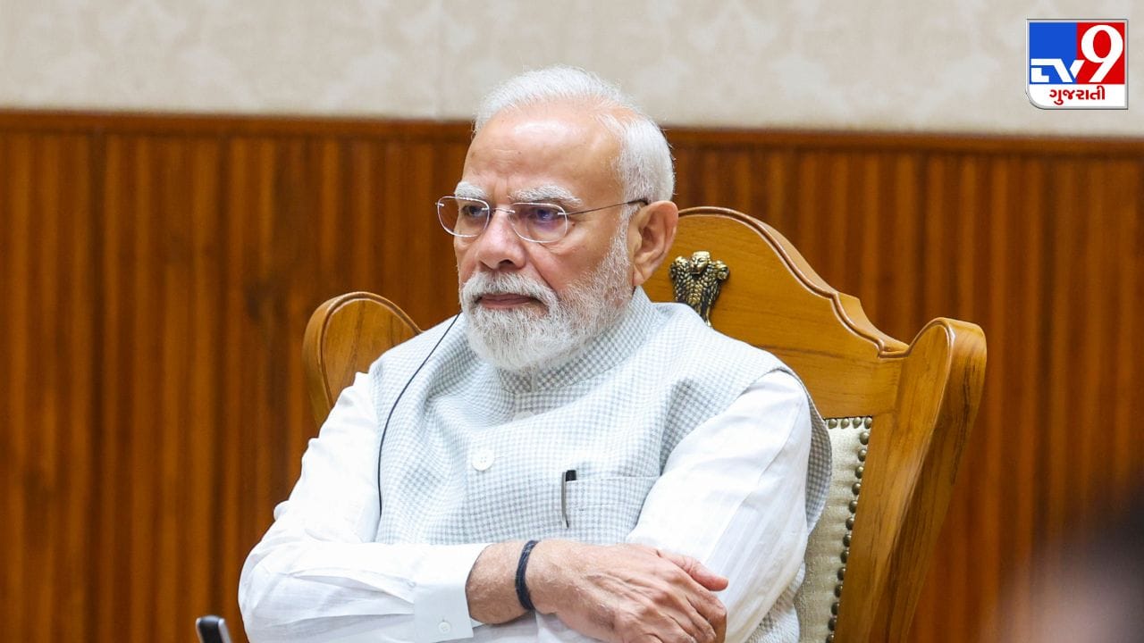તાજેતરની સરકારી સંપત્તિ ઘોષણા અનુસાર PM મોદીના નામે કોઈ ખેતર, પ્લોટ, દુકાન, મકાન કે ફ્લેટ નોંધાયેલો નથી. (Image Source | PTI)