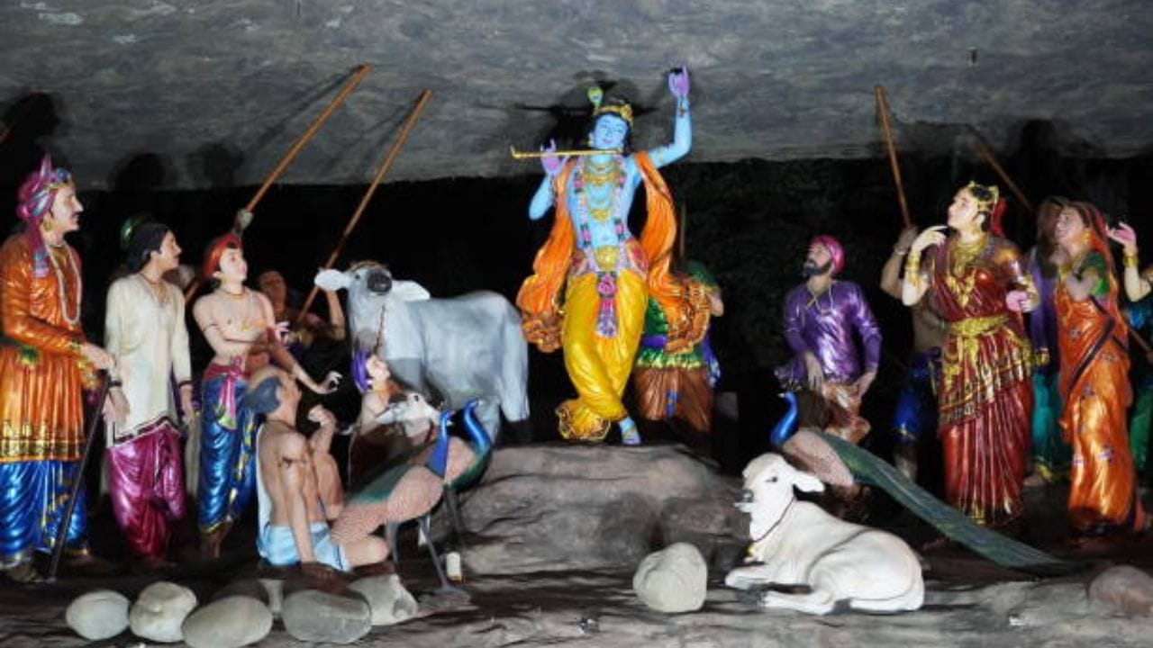 નોંધ : આ સમાચારમાં આપવામાં આવેલી માહિતી ધાર્મિક માન્યતાઓ અને સામાન્ય જાણકારી પર આધારિત છે. TV9 ગુજરાતી તેની પુષ્ટિ કરતું નથી. (Image Source | iStock)