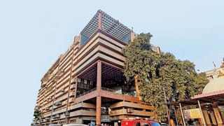 Ahmedabad Breaking News : AMC ના પ્લોટ ફાળવણીમાં મોટું કૌભાંડ ? ₹30 લાખનો પ્લોટ માત્ર ₹2.25 લાખમાં ભાડે આપ્યાના આક્ષેપથી ખળભળાટ! જુઓ Video