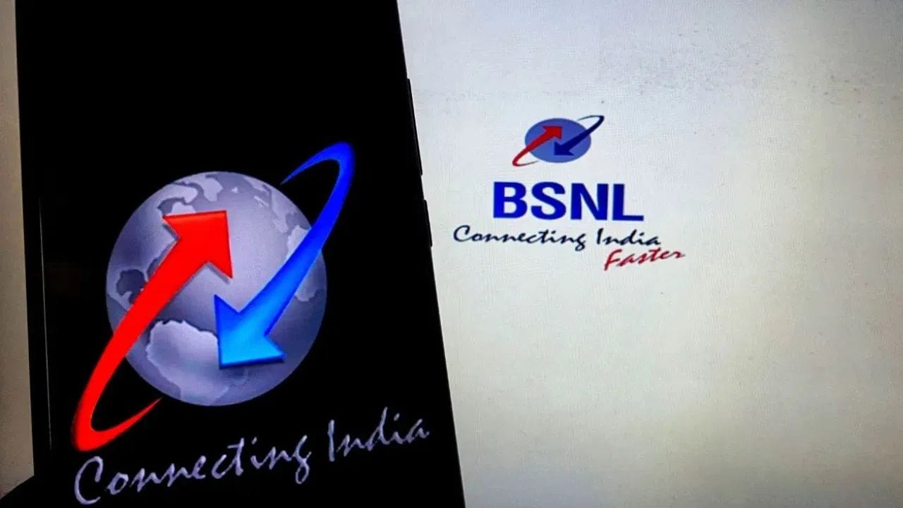 BSNL પોતાના ₹1,499 વાળા પ્રીપેડ પ્લાન સાથે જિયો અને એરટેલ જેવી ખાનગી કંપનીઓને આકરી સ્પર્ધા આપી રહ્યું છે. જ્યાં જિયો અને એરટેલના વાર્ષિક (એન્યુઅલ) પ્લાન્સની કિંમત ₹3,599 છે, ત્યાં BSNL અડધાથી પણ ઓછા ભાવમાં પોતાના ગ્રાહકોને પૂરા 300 દિવસની લાંબી વેલિડિટી ઓફર કરે છે.