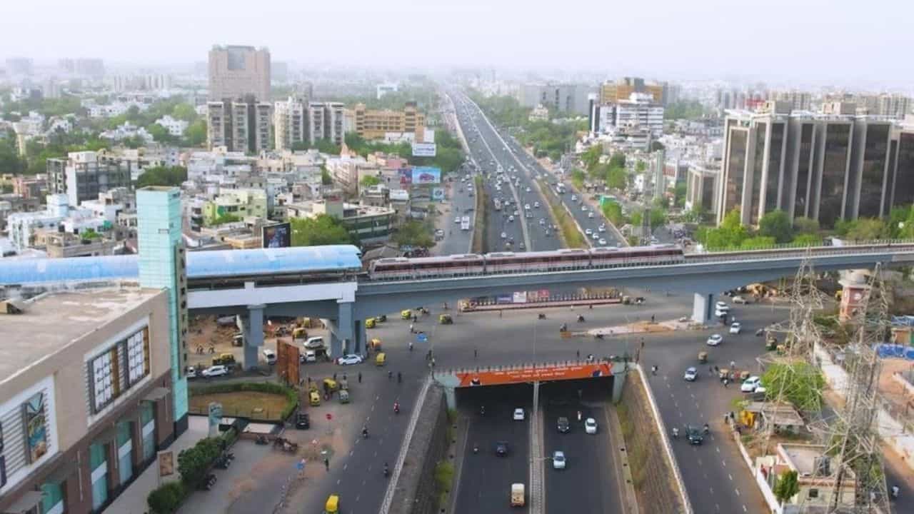 Breaking News : જો તમે પણ મેટ્રોમાં મુસાફરી કરી રહ્યા છો, તો તમને તમારું પાર્કિગ માટે મુશ્કેલી નહી પડે