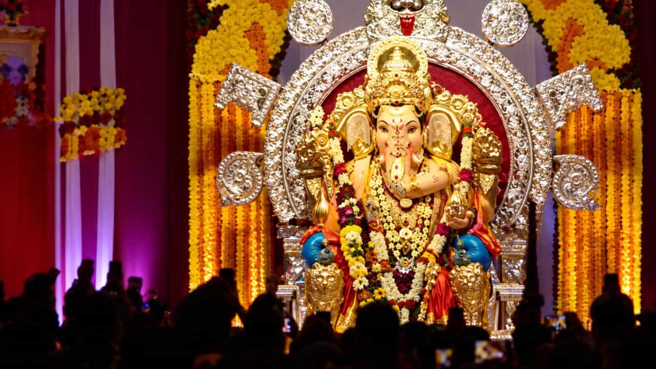 Ganeshotsav 2026 : 66 કિલો સોનું અને 366 કિલો ચાંદી, મુંબઈના ગણપતિનો 703 કરોડનો વીમો