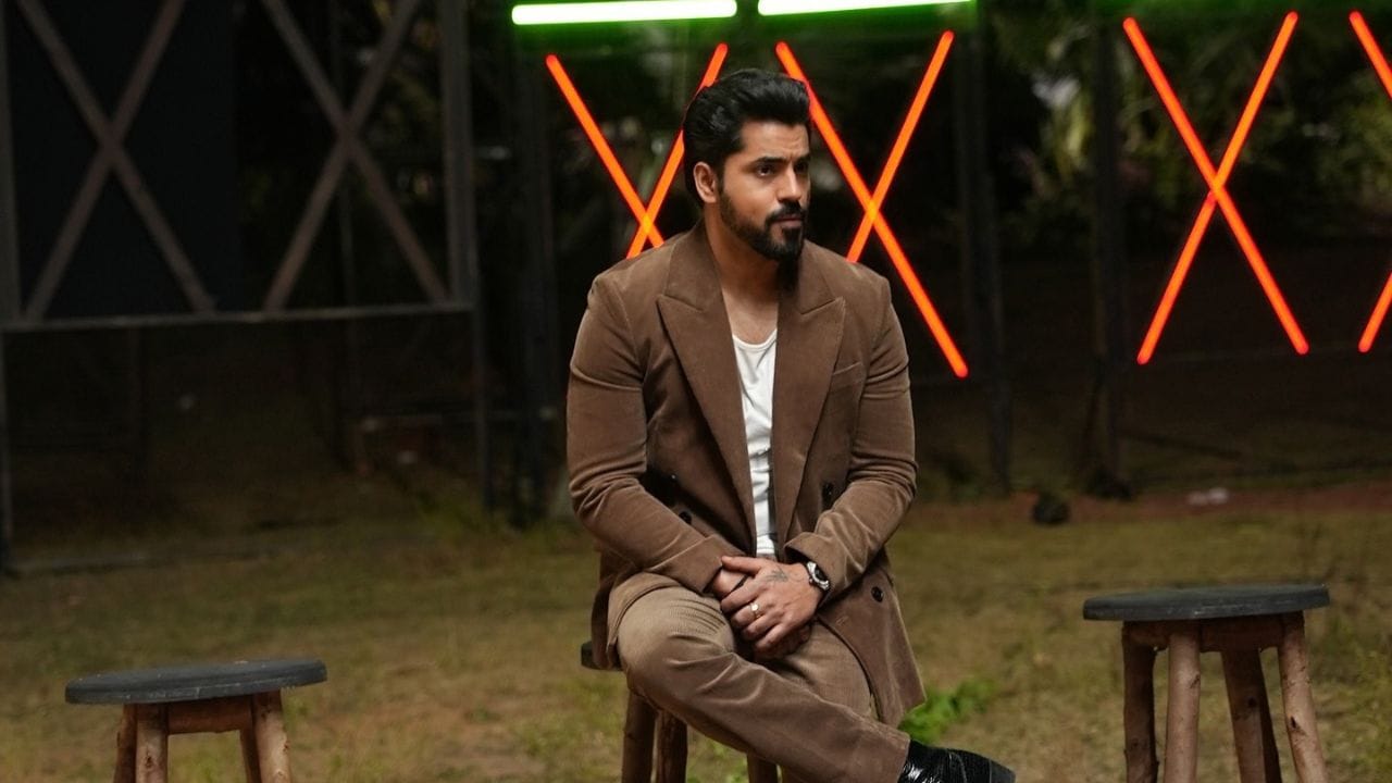 2019માં તેમણે ઈરોઝ નાઉ (Eros Now) પરની વેબ સિરીઝ 'ઓપરેશન કોબ્રા'માં 'રો' (RAW) એજન્ટની ભૂમિકા ભજવી હતી.ગૌતમ ગુલાટી ટીવી સીરિયલનો ફેમસ ચેહરો છે.
