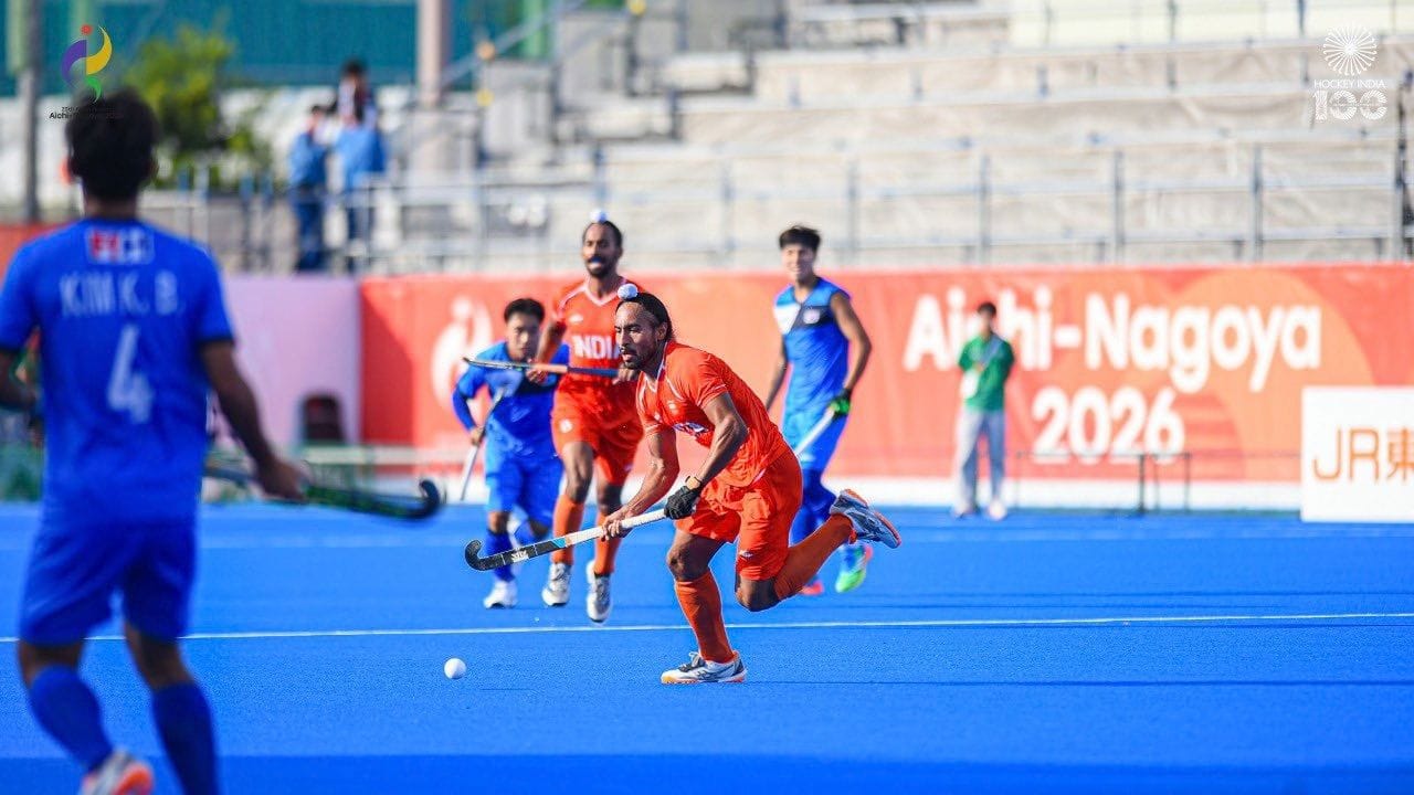 મેચની શરૂઆતથી જ ભારતીય ખેલાડીઓએ આક્રમક રમત બતાવી હતી. શિલાનંદ લાકરાએ ચોથી મિનિટે ગોલ કરીને ભારતનું ખાતું ખોલાવ્યું હતું.