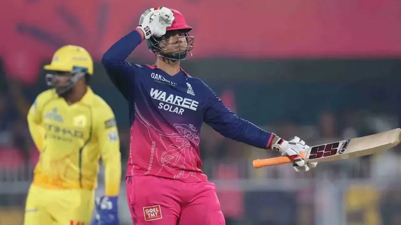 IPL 2027 પહેલાં લખનૌ સુપર જાયન્ટ્સના ટીમ ઓનર સંજીવ ગોયન્કાએ યુવા સેન્સેશન વૈભવ સૂર્યવંશીને લઈને મોટી ભવિષ્યવાણી કરી છે. IPL 2026માં વૈભવે જે પ્રકારે બેટિંગ કરી હતી, તેને જોતાં તેનો સ્ટારડમ વર્ષ 2027 માં વધવાનો છે.