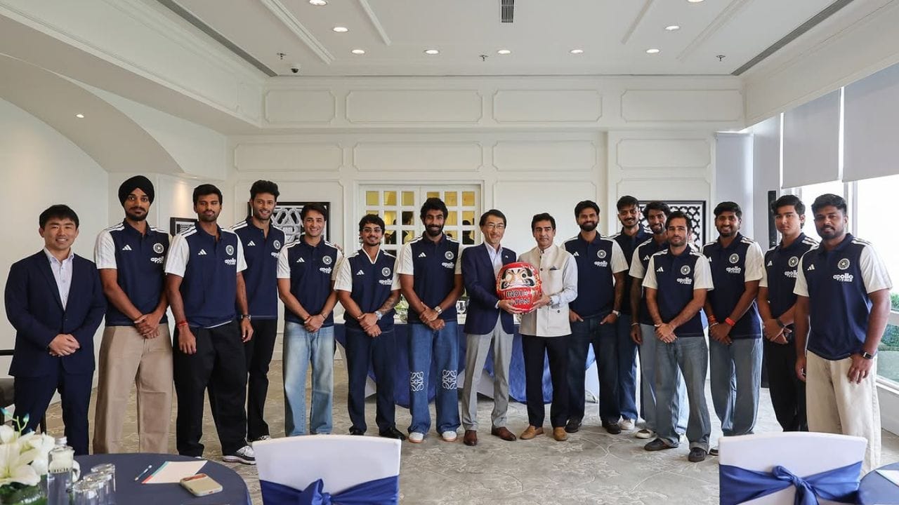 ભારત અને જાપાન પહેલી વખતે ક્રિકેટના મેદાન પર આમને સામને થશે. તો શું આ મેચ ઐતિહાસિક છે. આ મેચ ભારત અને જાપાનની કૂટનિતિક સંબંધોના 75મા વર્ષગાંઠ પુરા થવાના પર રમાશે.