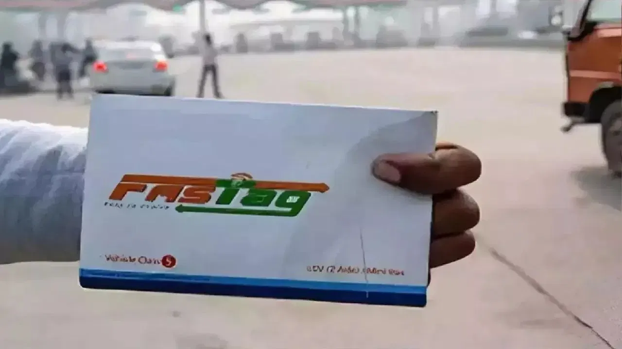 ઘણા લોકોને આ વાતની જાણ ઘણી મોડી થાય છે; ઘણીવાર જ્યારે તેઓ તેમના બેંક ખાતામાંથી વારંવાર ટોલની રકમ કપાયેલી જુએ છે, ત્યારે જ તેમને સમજાય છે કે જૂની કારનું FASTag હજુ પણ સક્રિય છે. તેથી, વાહન વેચ્યા પછી આ સરળ પ્રક્રિયા પૂર્ણ કરવી ખૂબ મહત્વપૂર્ણ છે.