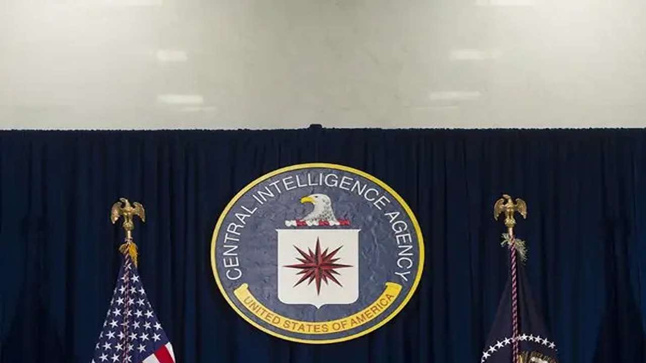 અમેરિકાની ગુપ્તચર સંસ્થા CIA દ્વારા જાહેર કરાયેલા 70થી વધુ ગુપ્ત દસ્તાવેજોએ વૈશ્વિક સુરક્ષાના ઇતિહાસના એક ચોંકાવનારા પ્રકરણ પરથી પડદો ઉચક્યો છે.
