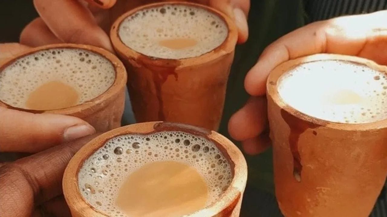 વાસ્તવમાં, ચામાં હાજર ટેનિન એન્ટી-ઓક્સિડન્ટ્સ હોય છે પરંતુ તેનું વધુ પડતું સેવન કરવાથી ગેસ્ટ્રિક બેરિયર ઈરિટેટ થાય છે, જેનાથી એસિડિટી કે બળતરા અનુભવાઈ શકે છે.