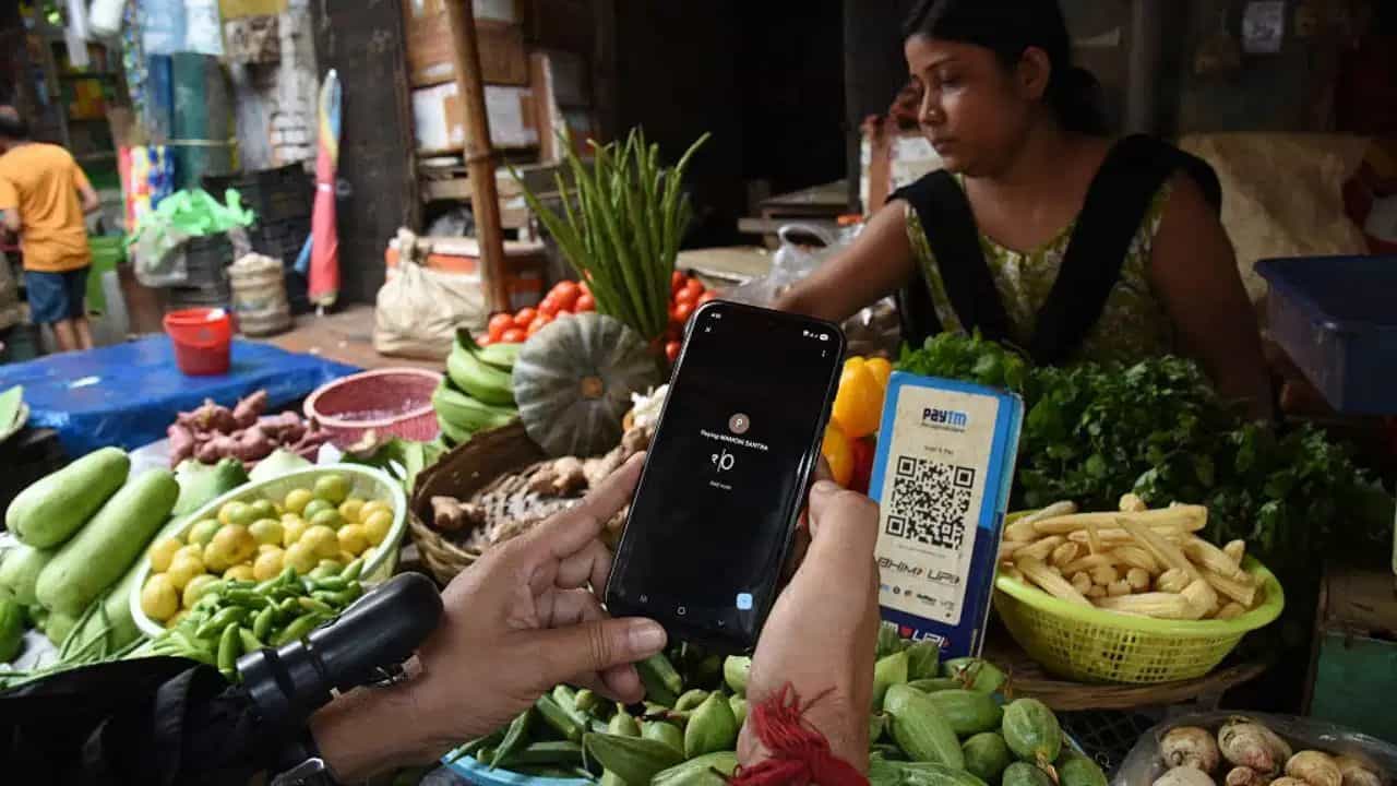 UPI ચુકવણી પર મોટી કર રાહત! GST કાઉન્સિલ નાના વ્યવસાયો માટે લઈ શકે છે મોટો નિર્ણય