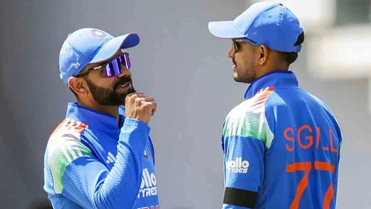 લેટેસ્ટ ICC રેન્કિંગમાં વિરાટ કોહલી ન્યૂઝીલેન્ડના બેટ્સમેન ડેરિલ મિશેલને પાછળ છોડીને નંબર 2 પર પહોંચી ગયો છે.