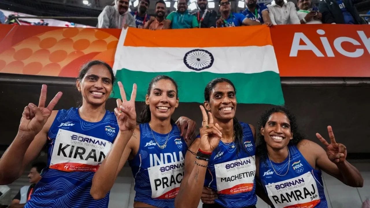 વિથ્યા રામરાજે એશિયન ગેમ્સ 2026માં 4x400 મીટર મહિલા રિલે રેસમાં ગોલ્ડ મેડલ, 4x400 મીટર મિક્સ રિલેમાં સિલ્વર મેડલ અને મહિલાઓની 400 મીટર હર્ડલ્સ રેસમાં બ્રોન્ઝ મેડલ જીત્યા હતા.