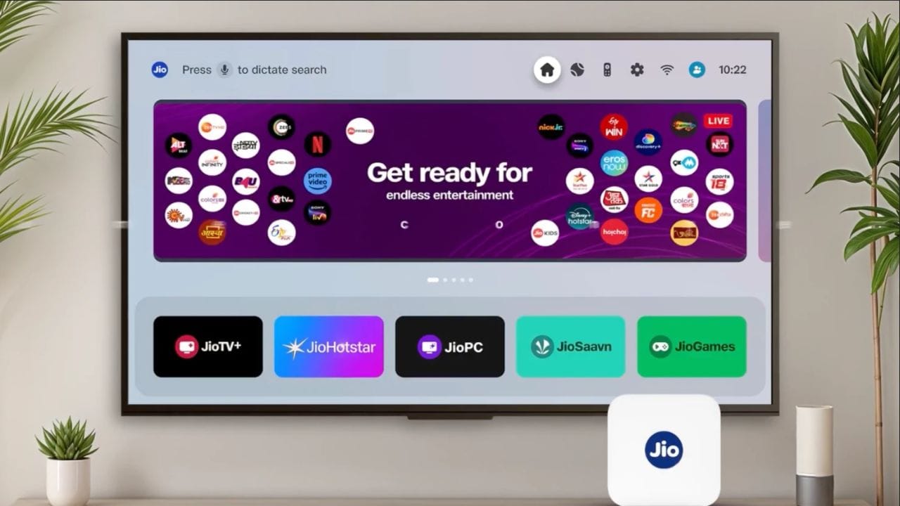₹1,000 માં 8GB RAM અને 500GB સ્ટોરેજ : JioPC બે અલગ અલગ સેટ સ્પષ્ટીકરણો સાથે પ્લાન ઓફર કરે છે. મૂળભૂત પ્લાન 4 vCPUs, 8GB RAM અને 500GB સ્ટોરેજ પ્રદાન કરે છે. દરમિયાન, બીજો પ્લાન 8 vCPUs, 16GB RAM અને 1TB સ્ટોરેજ ઓફર કરે છે. મૂળભૂત સબ્સ્ક્રિપ્શન પ્લાનની કિંમત ₹1,000 છે, જ્યારે અલ્ટ્રા પ્લાનની કિંમત ₹1,200 છે.