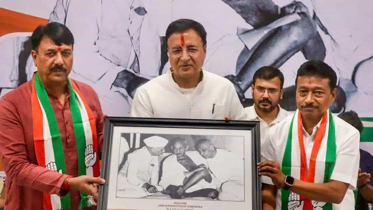 Gujarat Election Breaking News : ભાજપનો ગુજરાત ગઢ જીતવા સુરજેવાલે ઘડી કાઢ્યા 3 મુદ્દા, કર્ણાટક પેટર્નથી ભાજપને હરાવશે ?
