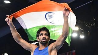 Breaking News: 11 વર્ષની ઉંમરે માતા-પિતાને ગુમાવ્યા, હવે Asian Games 2026માં જીત્યો ગોલ્ડ મેડલ