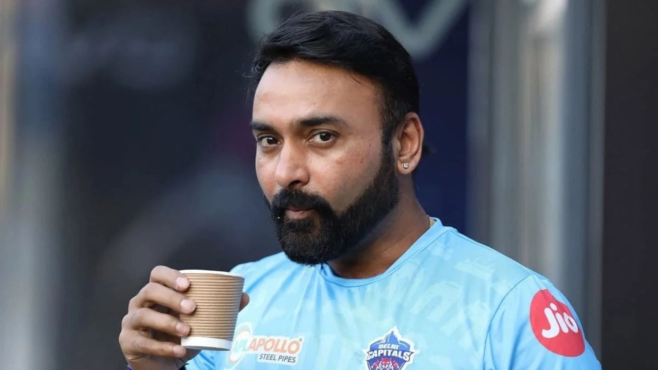 અમિત મિશ્રા 2023માં લખનૌ સુપર જાયન્ટ્સ સાથે જોડાયો હતો અને 2024માં પોતાની છેલ્લી IPL સીઝન રમ્યો હતો. હવે તે દિલ્હી સાથે નવી ભૂમિકામાં જોવા મળશે.