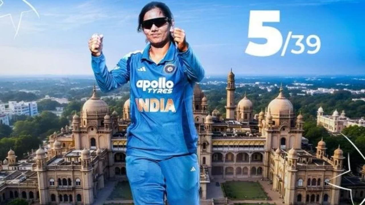 20 વર્ષ અને 314 દિવસની ઉંમરે પાંચ વિકેટ ઝડપીને વૈષ્ણવીએ નોંધપાત્ર સિદ્ધિ મેળવી હતી. અગાઉની વનડેમાં પણ તેણે ચાર વિકેટ ઝડપી હતી, જેના કારણે ભારતને શ્રેણીમાં 2-0ની અજેય સરસાઈ મળી હતી.