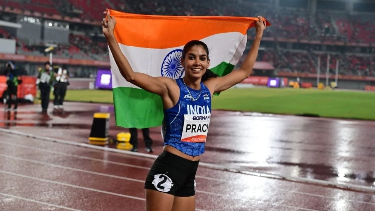 પ્રાચી ચૌધરીએ એશિયન ગેમ્સ 2026માં શાનદાર પ્રદર્શન કરીને બે મેડલ જીત્યા હતા. મહિલાઓની 400 મીટર દોડમાં તેણે 53.21 સેકન્ડના સમય સાથે બ્રોન્ઝ મેડલ જીત્યો હતો.