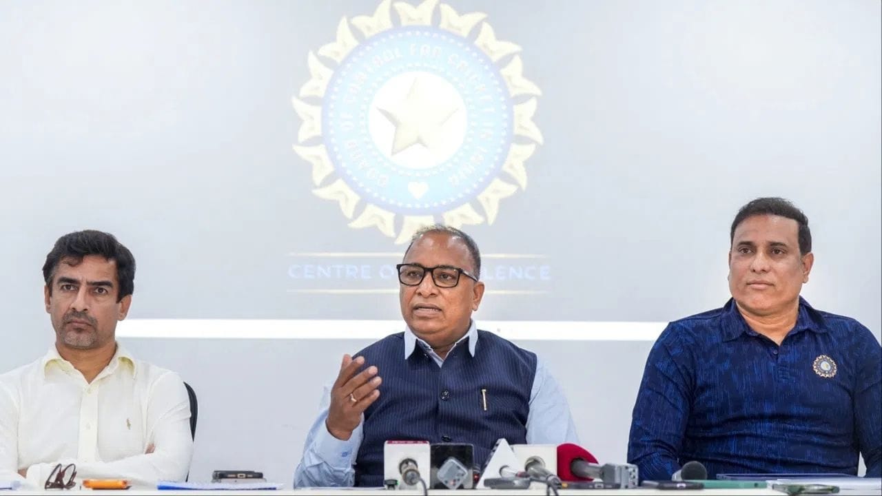 તેમણે 2027 વર્લ્ડકપ પહેલા આ ચિંતાજનક સ્થિતિ બતાવતા કહ્યું કે, ટીમની પાસે એક્સપેરિમેન્ટ કરવાનો વધારે સમય નથી.