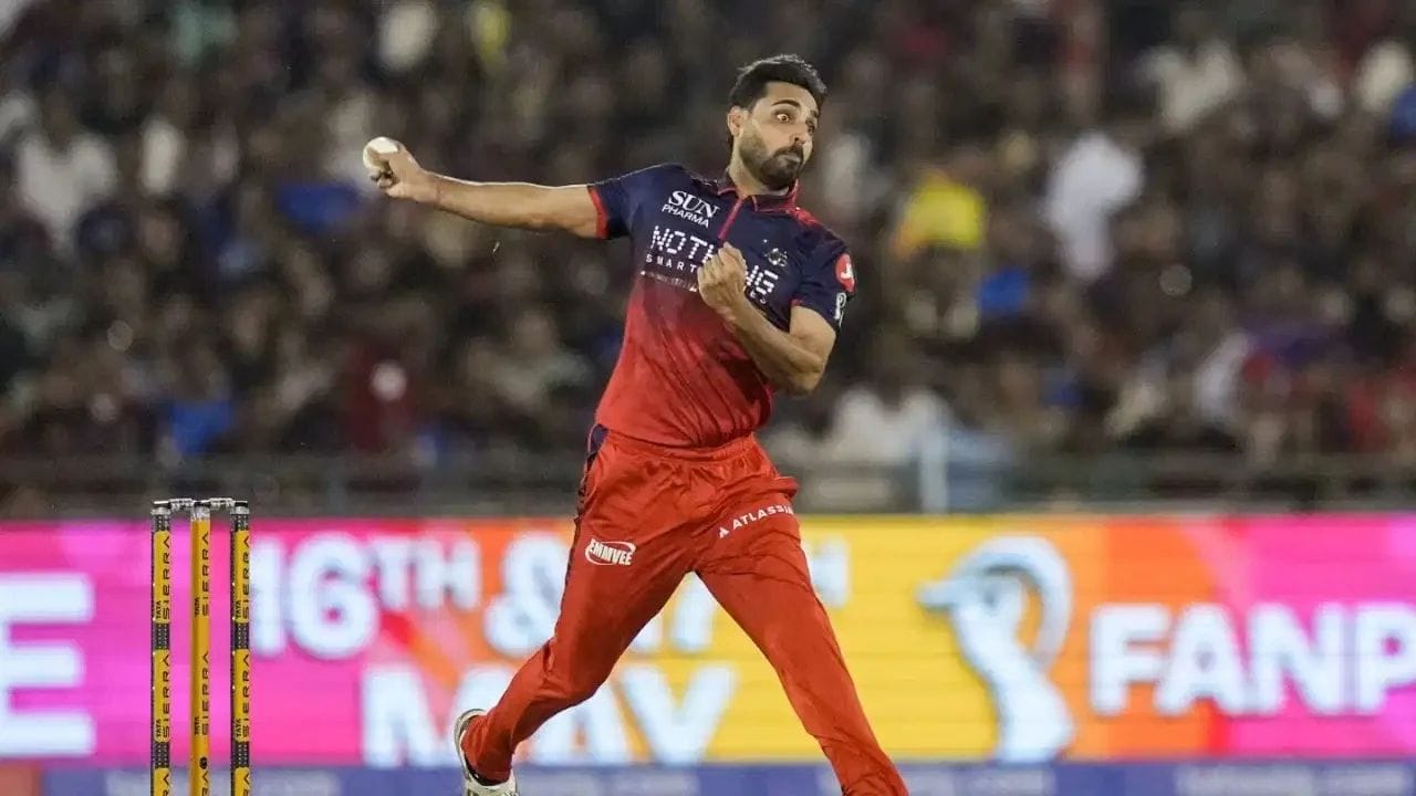 IPL 2026માં રોયલ ચેલેન્જર્સ બેંગલુરુ તરફથી રમતાં ભુવનેશ્વરે 16 મેચમાં 28 વિકેટ ઝડપી હતી. તેના આ પ્રદર્શને આંતરરાષ્ટ્રીય ક્રિકેટમાં વાપસી માટેનો દાવો મજબૂત બનાવ્યો હતો.