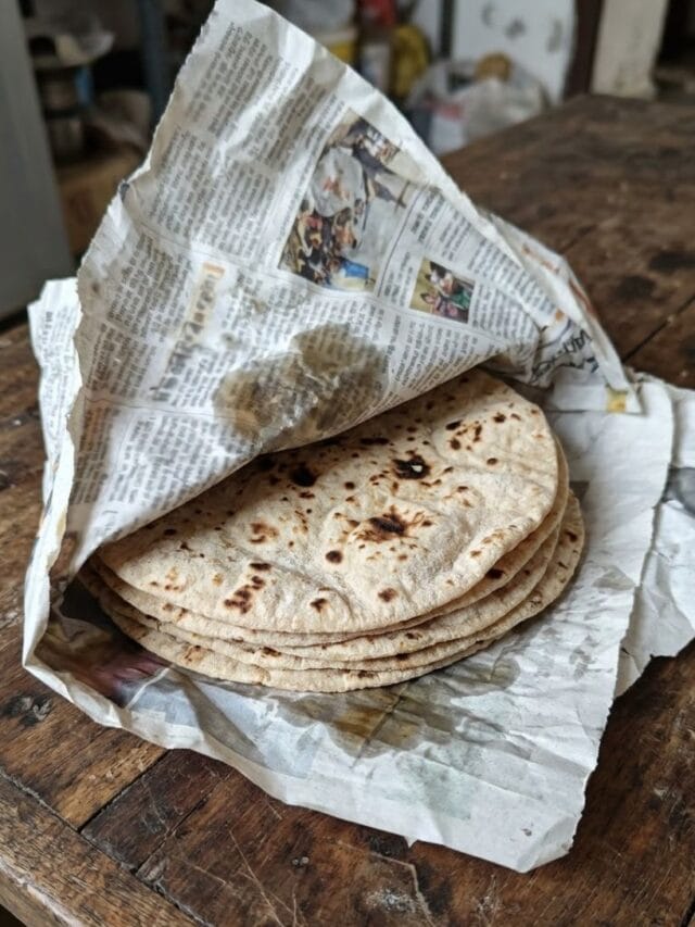 રોટલી છાપામાં રાખવાથી થઈ શકે છે આ 5 બીમારી