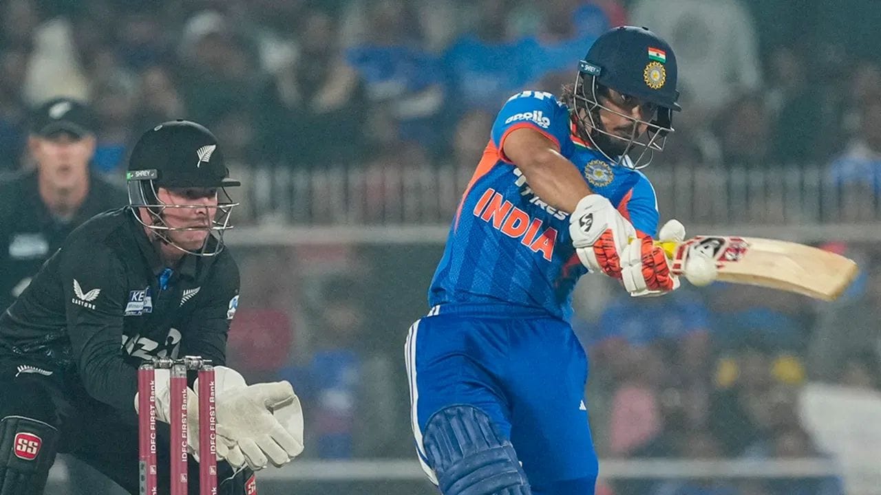 ઈશાન કિશનના T20I કરિયરમાં હાલમાં 1,954 રન છે. 2,000 રન પૂરા કરવા માટે તેને માત્ર 46 રનની જરૂર છે. આ સિદ્ધિ સાથે તે 2,000 T20I રન કરનાર સાતમો ભારતીય બેટ્સમેન બની જશે.