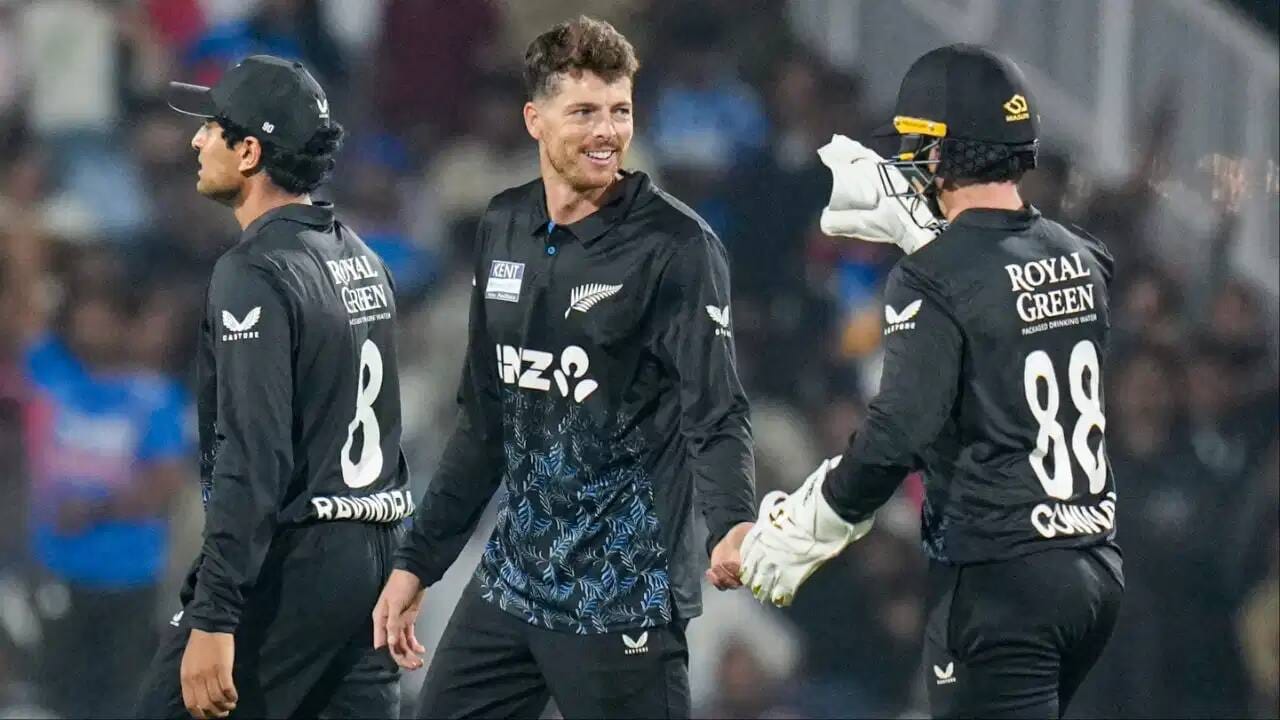 Breaking News : ભારત સામેની ODI સિરીઝ માટે ન્યૂઝીલેન્ડે જાહેર કરી અલગ અલગ ટીમ, જાણો કોણે કરી વાપસી અને કોણ મુકાયા પડતા