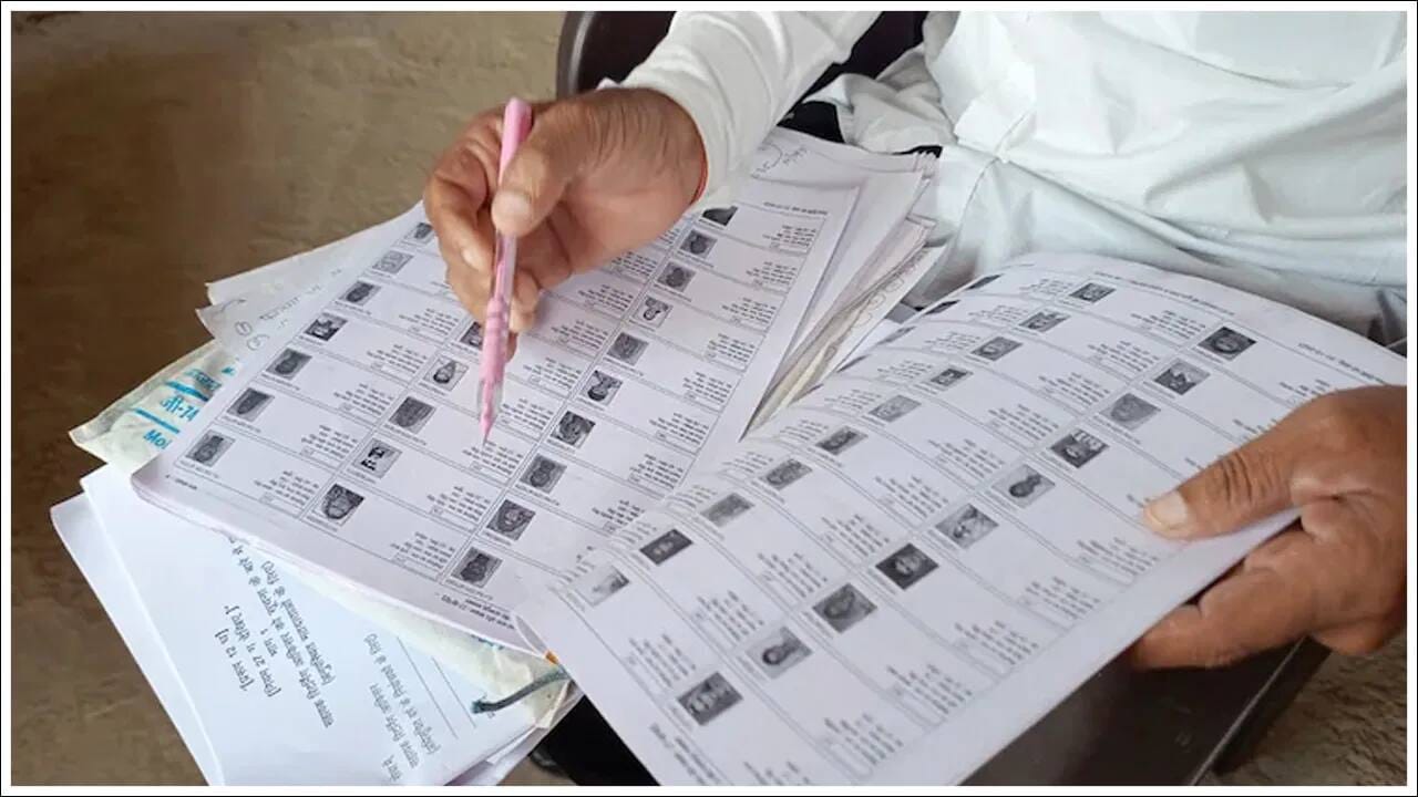 Election Commission Breaking News : મતદાર યાદીમાં નામ ઉમેરવા ખાસ ઝુંબેશ, ગુજરાતભરમાં ઓક્ટોબર-નવેમ્બરના 4 રવિવારે યોજાશે કેમ્પ
